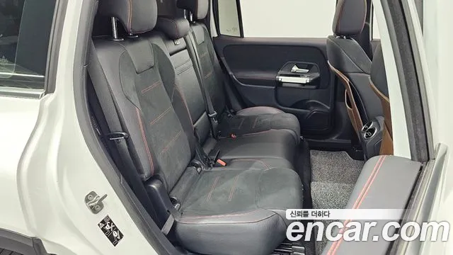 Mercedes-Benz GLB 2023 thumb 2
