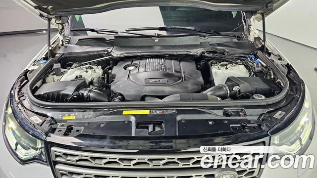 Land Rover Discovery 2019 thumb 11