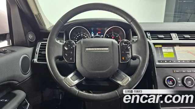 Land Rover Discovery 2019 thumb 10