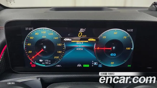 Mercedes-Benz EQB 2024 thumb 8