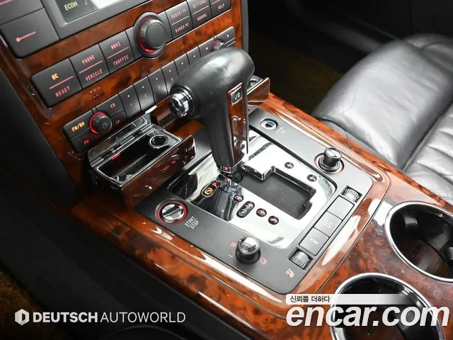 Volkswagen Phaeton 2007 thumb 12