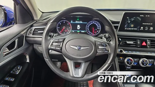 Genesis G70 2018 thumb 11