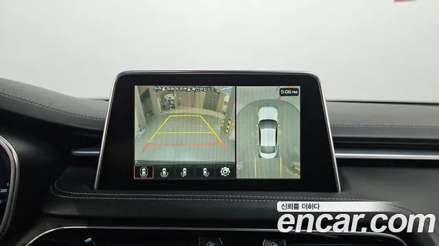 Genesis G70 2020 thumb 2