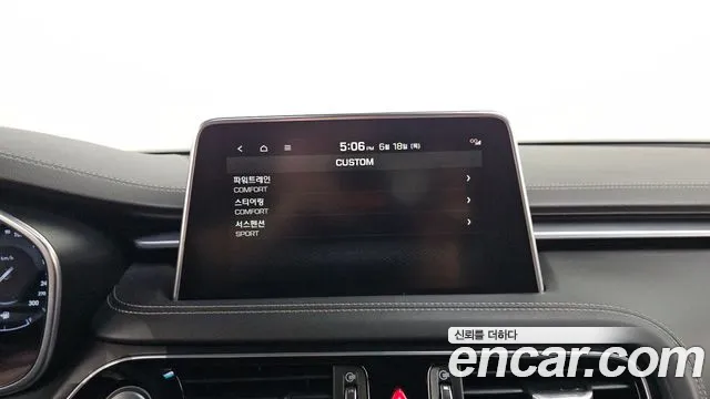 Genesis G70 2020 thumb 11