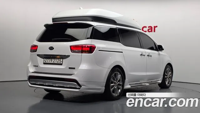 Kia Carnival 2017 thumb 6