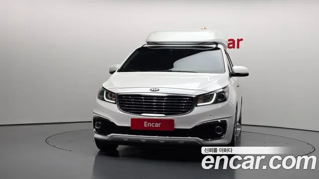 Kia Carnival 2017 thumb 12