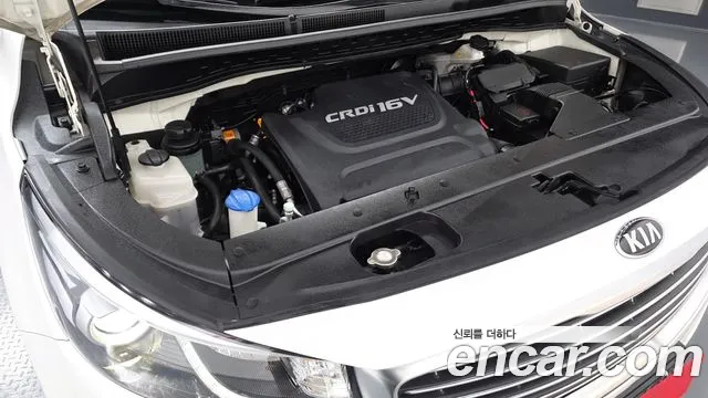 Kia Carnival 2017 thumb 10