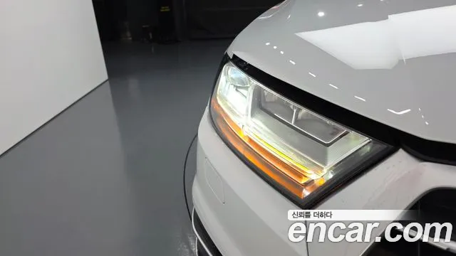 Audi Q7 2019 thumb 12