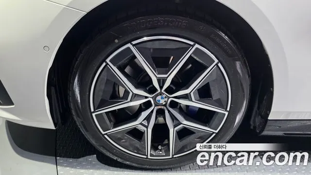 BMW 5 серии 2026 thumb 11