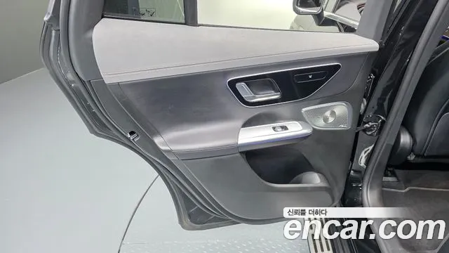 Mercedes-Benz EQE 2023 thumb 4