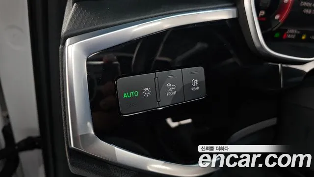 Audi Q3 2022 thumb 9