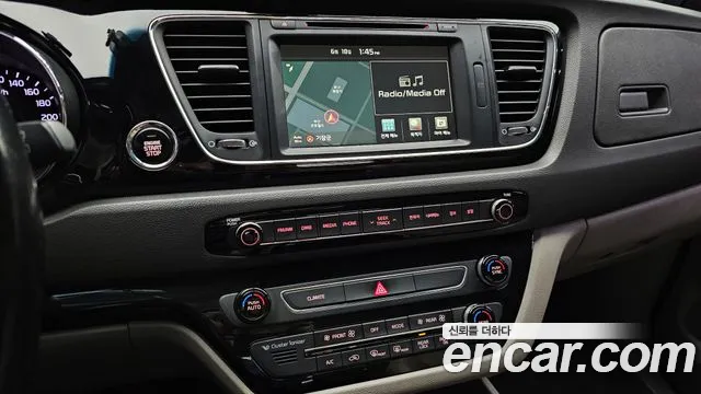 Kia Carnival 2015 thumb 2