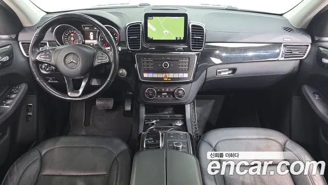 Mercedes-Benz GLS-Класс 2018 thumb 10