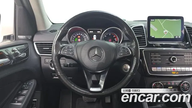 Mercedes-Benz GLS-Класс 2018 thumb 7