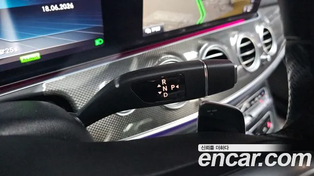 Mercedes-Benz E-Class 2019 thumb 10