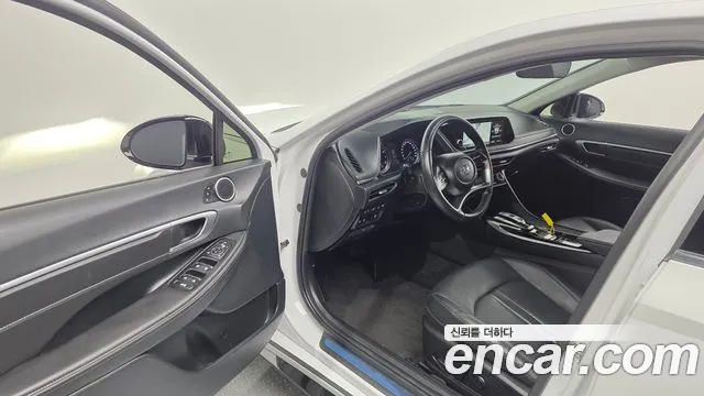 Hyundai Sonata 2023 thumb 3