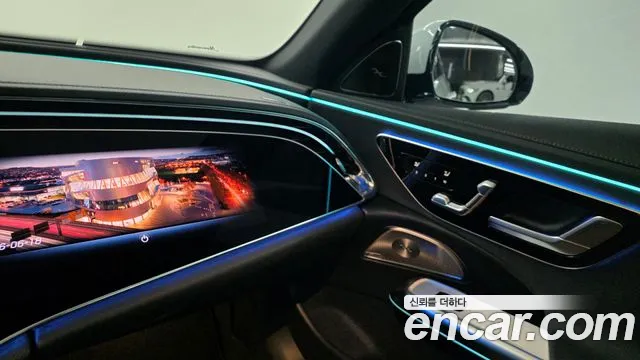 Mercedes-Benz E-Class 2025 thumb 4