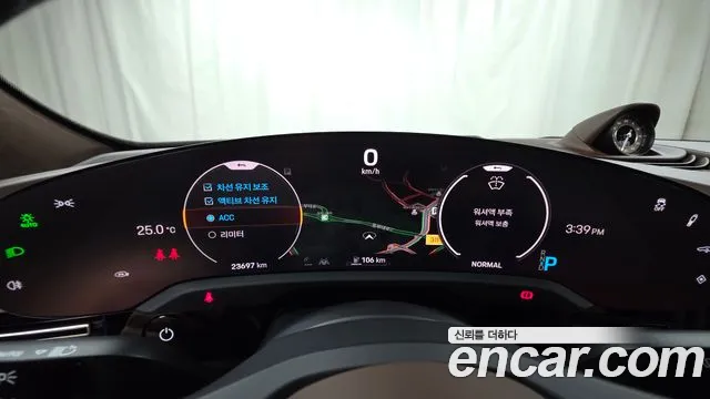Porsche Taycan 2023 thumb 11