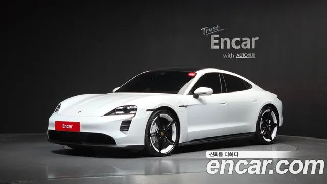 Porsche Taycan 2023 thumb 4