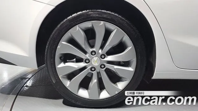 Chevrolet Malibu 2017 thumb 11