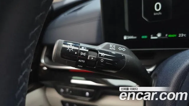 Kia Carnival 2024 thumb 8
