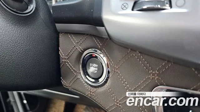 KGM Rexton 2022 thumb 4