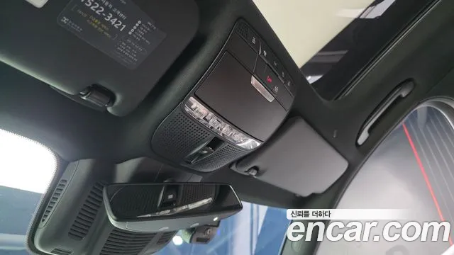 Mercedes-Benz E-Class 2019 thumb 4