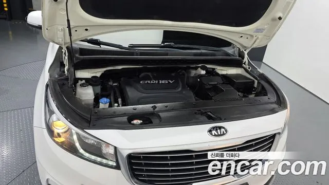 Kia Carnival 2017 thumb 12
