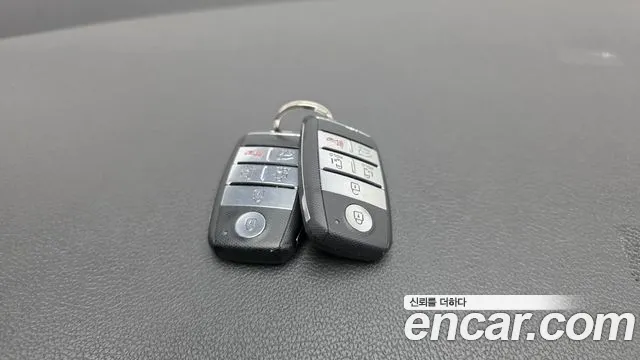 Kia Carnival 2017 thumb 3