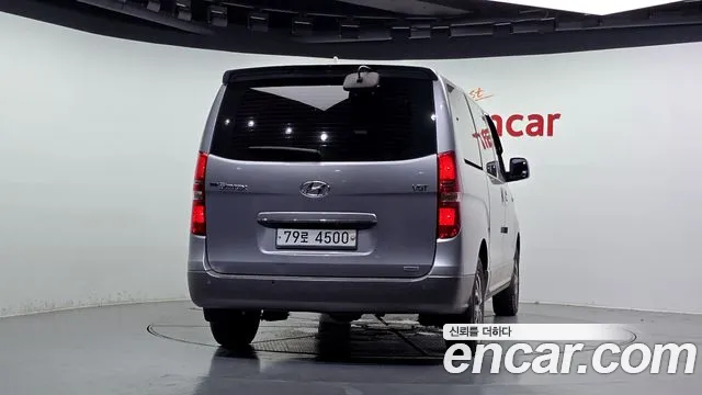Hyundai Staria 2017 thumb 6