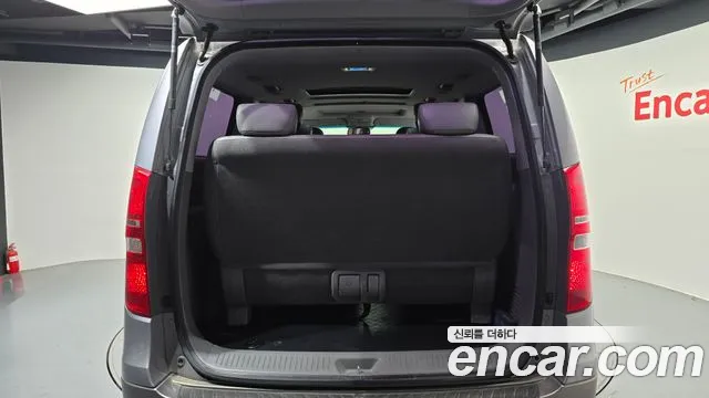 Hyundai Staria 2017 thumb 12