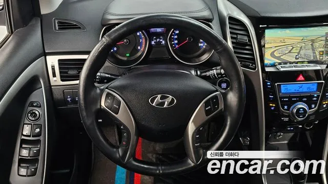Hyundai i30 2013 thumb 10