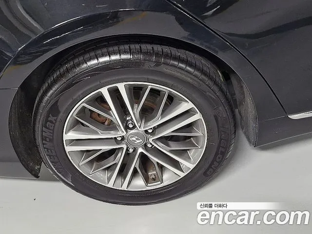 Hyundai Grandeur 2017 thumb 11