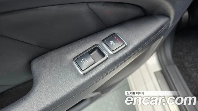 Mercedes-Benz CLS 2012 thumb 3