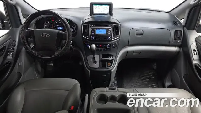 Hyundai Staria 2018 thumb 12