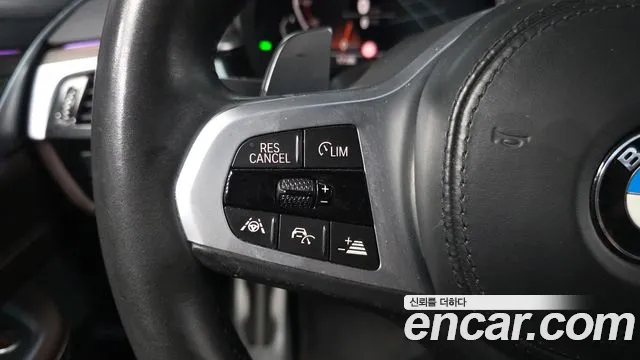 BMW 6 серии Gran Turismo 2020 thumb 8