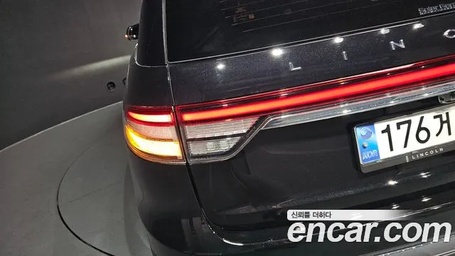 Lincoln Aviator 2023 thumb 7
