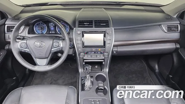 Toyota Camry 2017 thumb 6