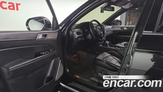 KGM Rexton 2019 thumb 6