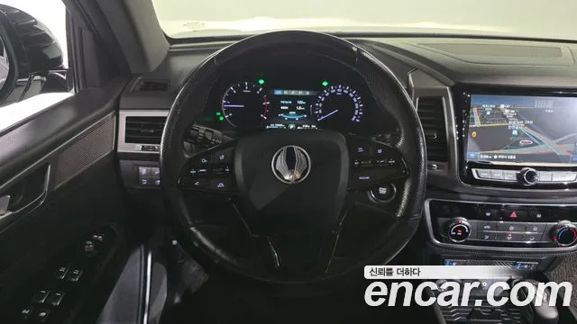KGM Rexton 2019 thumb 9