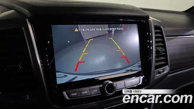 KGM Rexton 2019 thumb 8