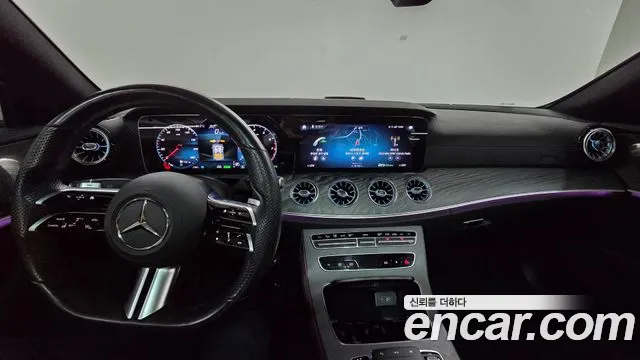 Mercedes-Benz E-Class 2021 thumb 12