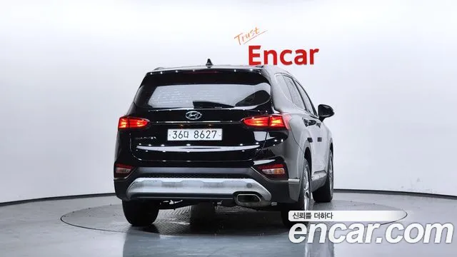 Hyundai Santa Fe 2019 thumb 9