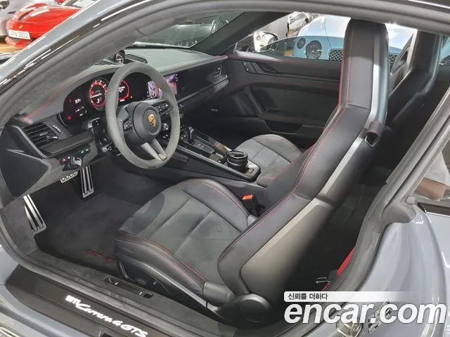 Porsche 911 2023 thumb 9