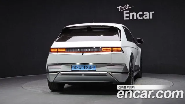Hyundai Ioniq5 2022 thumb 2