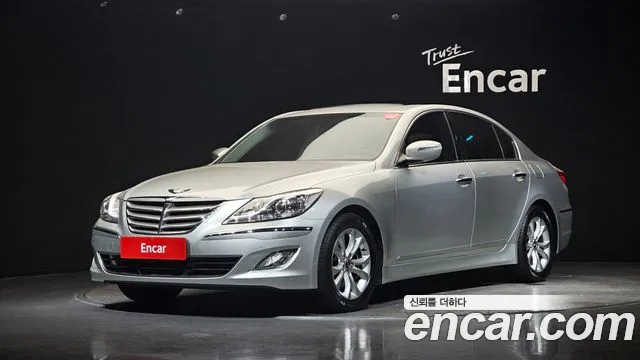 Hyundai Genesis 2013 thumb 2