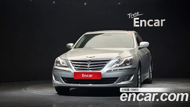 Hyundai Genesis 2013 thumb 6