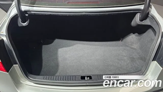 Hyundai Genesis 2013 thumb 4