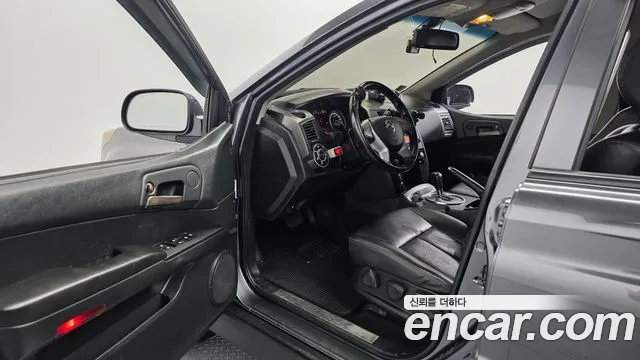 KGM Korando 2015 thumb 3