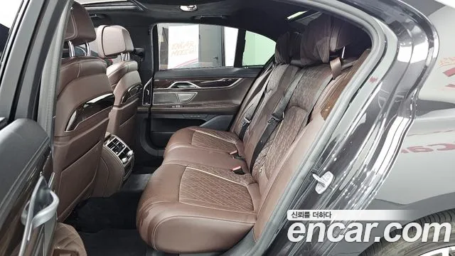 BMW 7 серии 2020 thumb 6